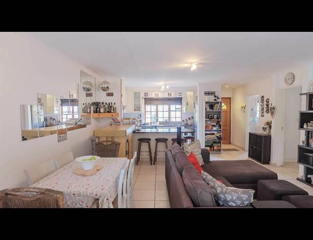 1 BEDROOM TOWNHOUSE RENTED IN GILLITTS